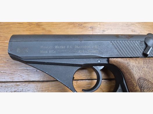 Beau Pistolet Mauser Modèle HSC – Rare fabrication Mauser sous Occupation Française (« early model ») – En 7,65mm et huit coups – Pièce de 1945 – Bel état esthétique et mécanique – Excellent canon – TBE+