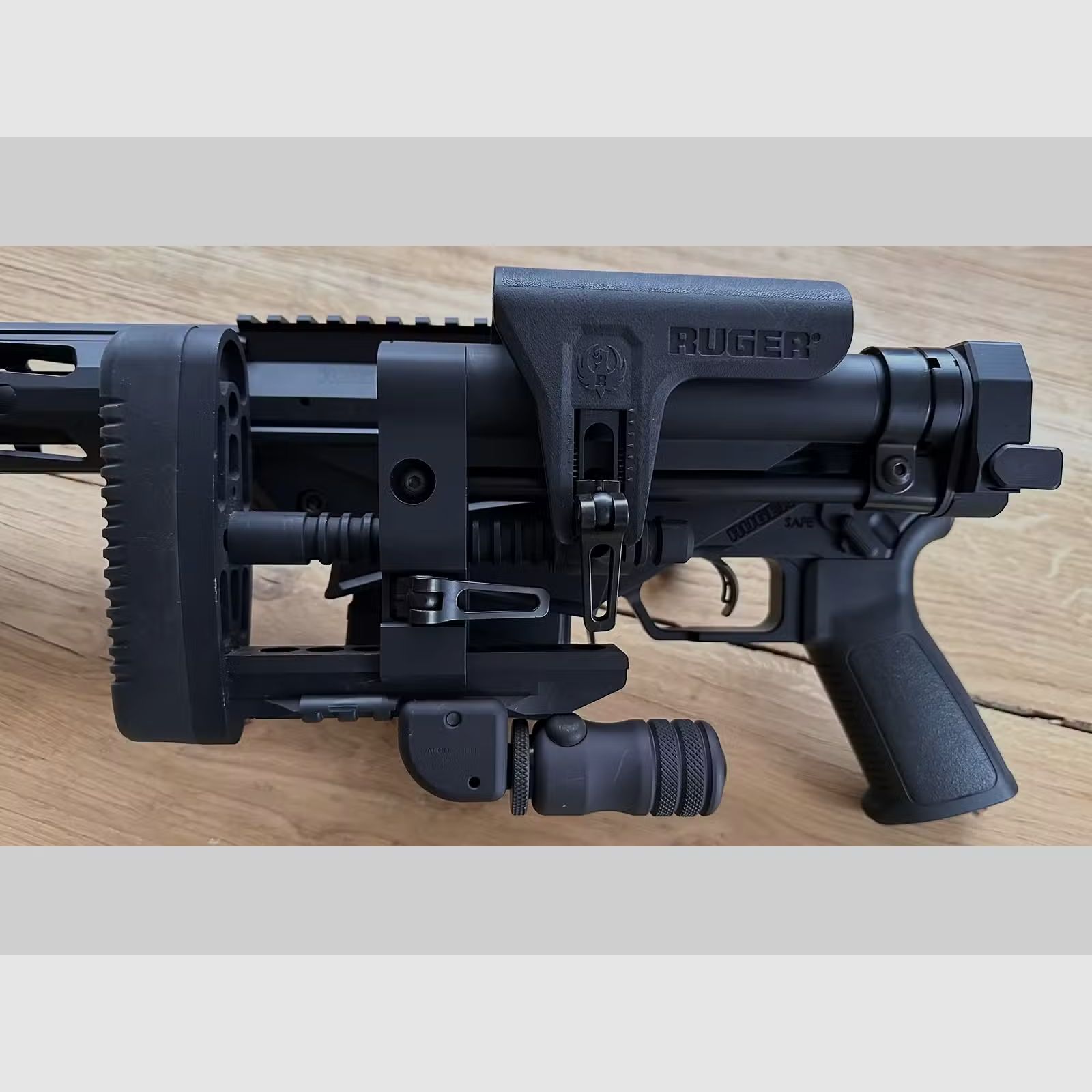 B&T Accu-Shot Monopod-PRM S, BT12-QK na przykład RPR