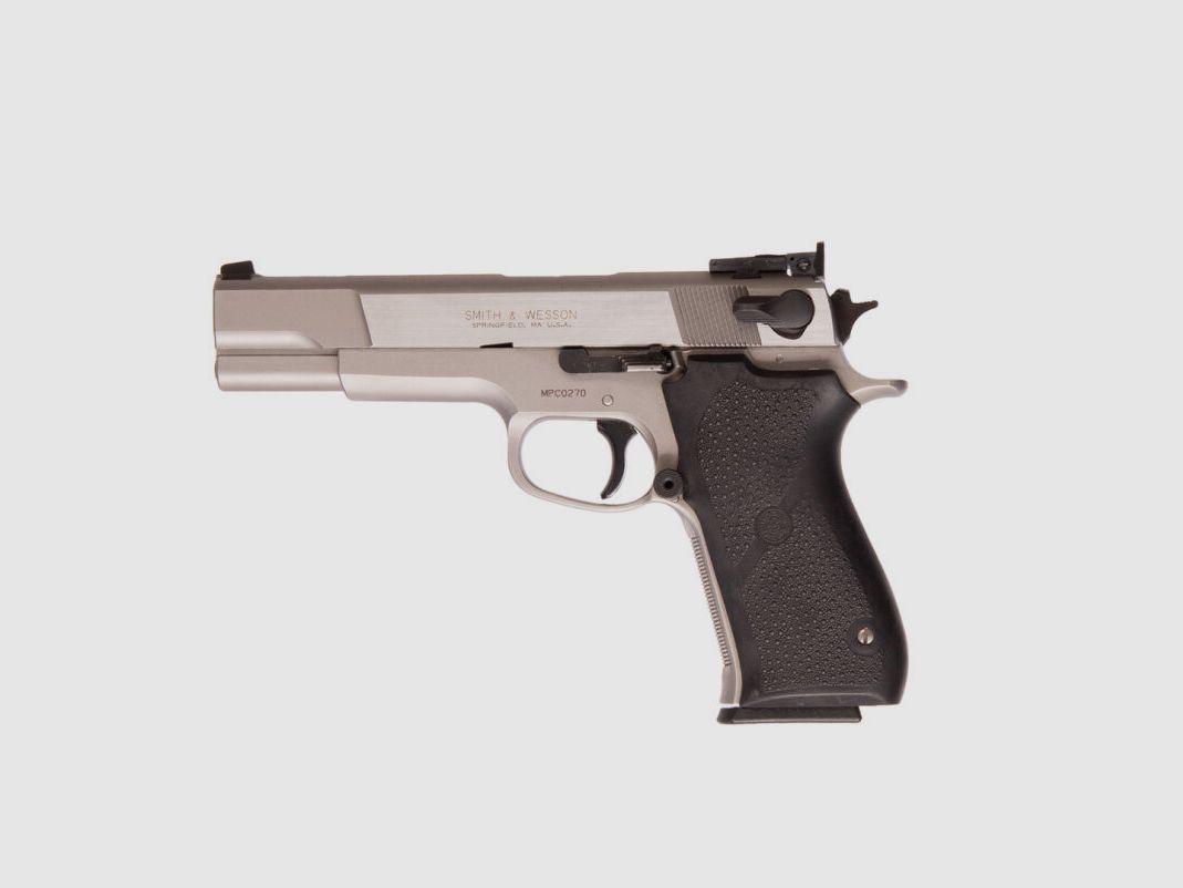 S&W 845 Performance Center