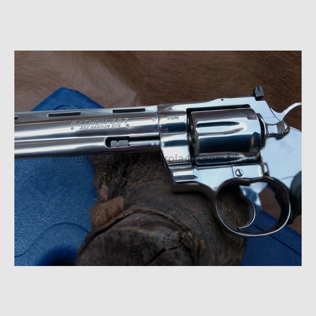 Colt Python 6 pouces en acier inoxydable poli