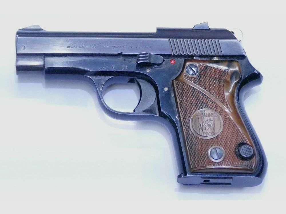 Unique used weapon model L