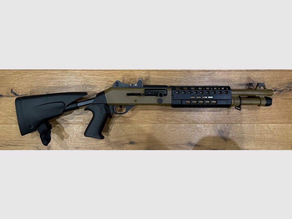 Benelli Benelli M4 Super 90 TS A1 36cm FDE met Trijicon RMR