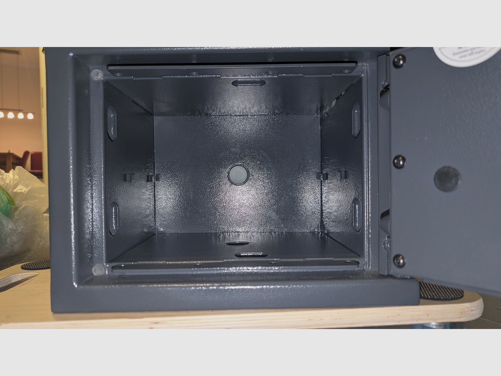 Kurzwaffenschrank KWT 800 Grad 0 mit Zahlenschloss von Eisenbach NEUWERTIG!!!