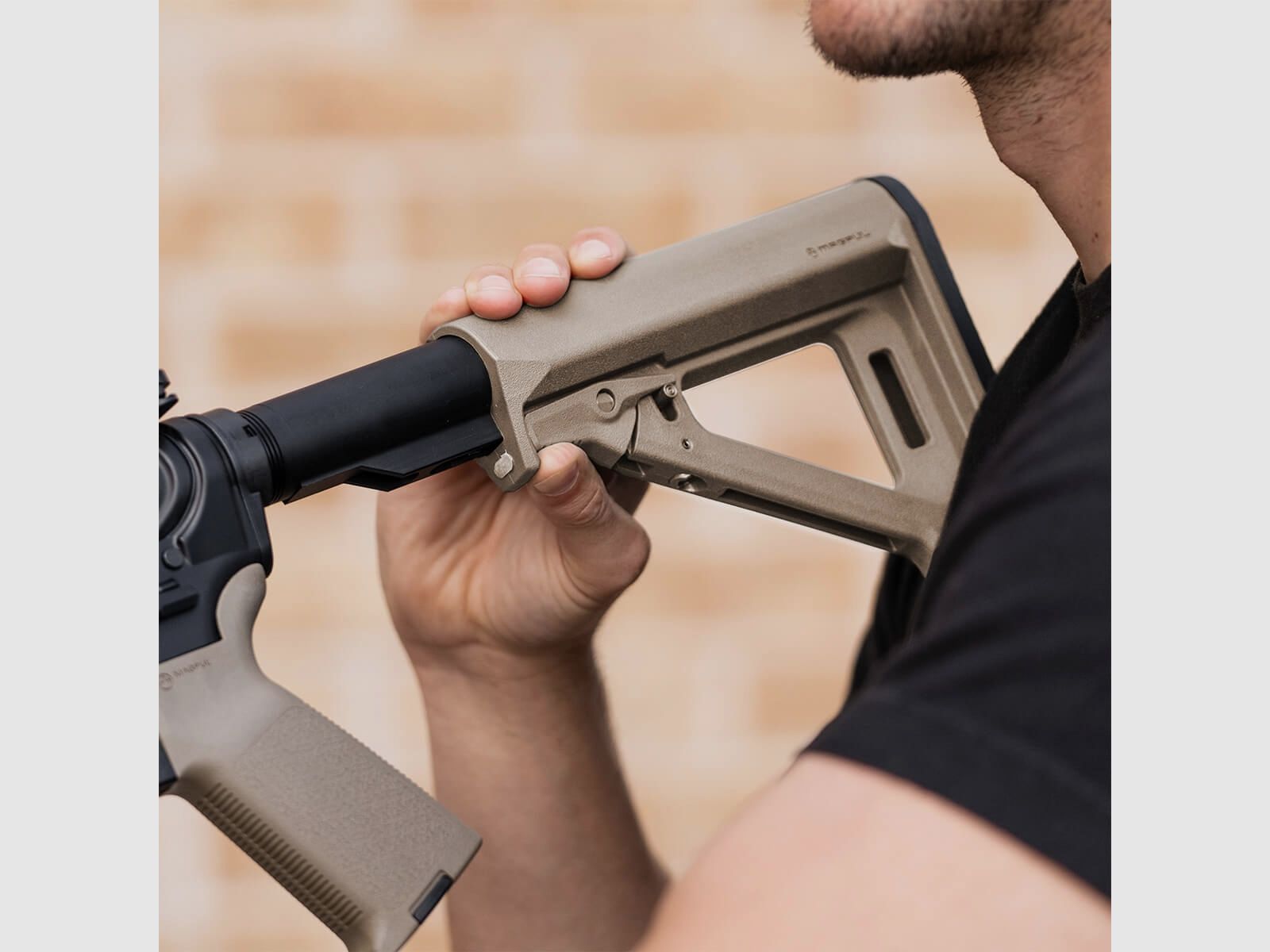 MAGPUL MOE RL Carbine Stock MIL-SPEC FDE, Bild 2 von 7