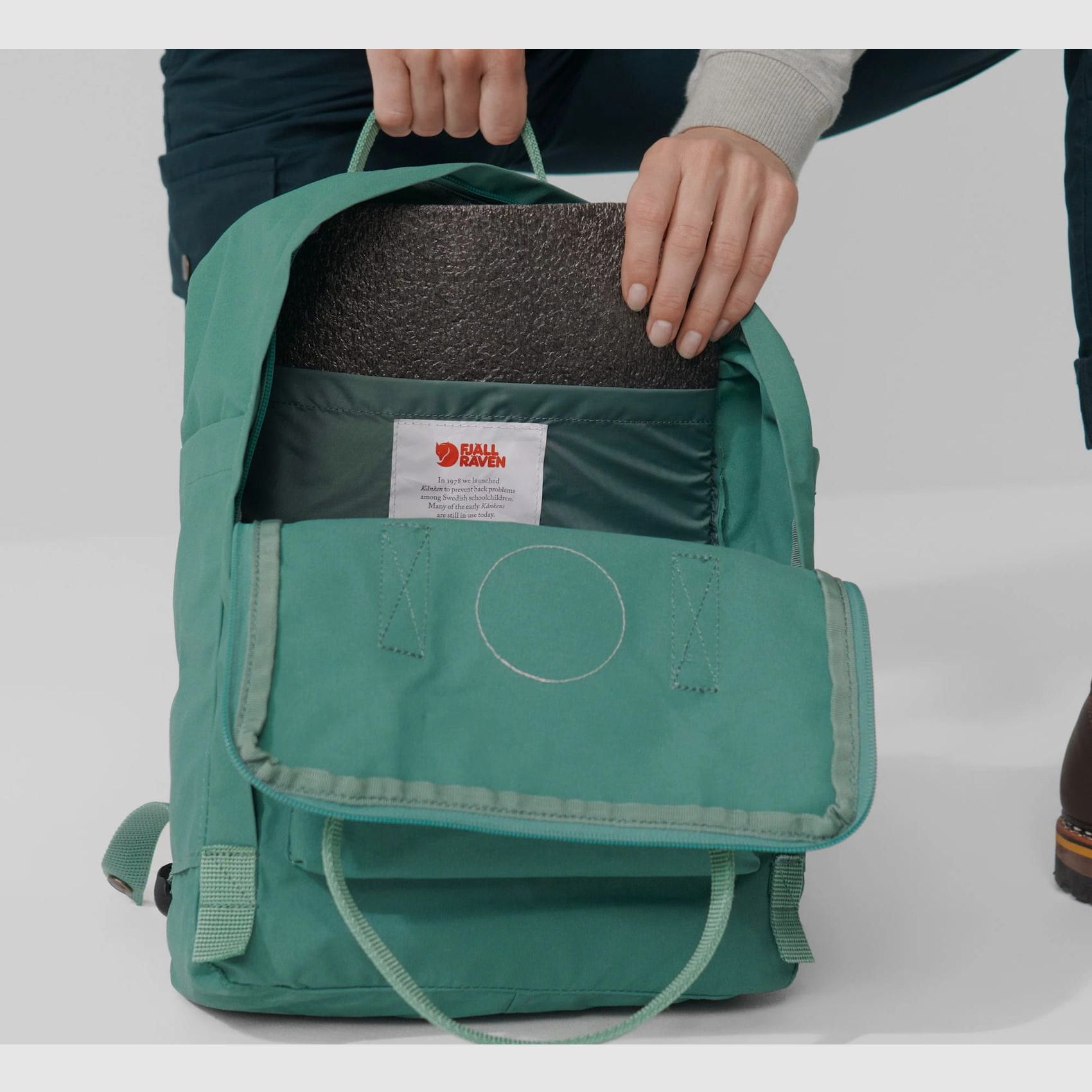 Mochila Fjällräven Kanken (16L) 23510 - Sunstone Orange (199), imagen 12 de 14
