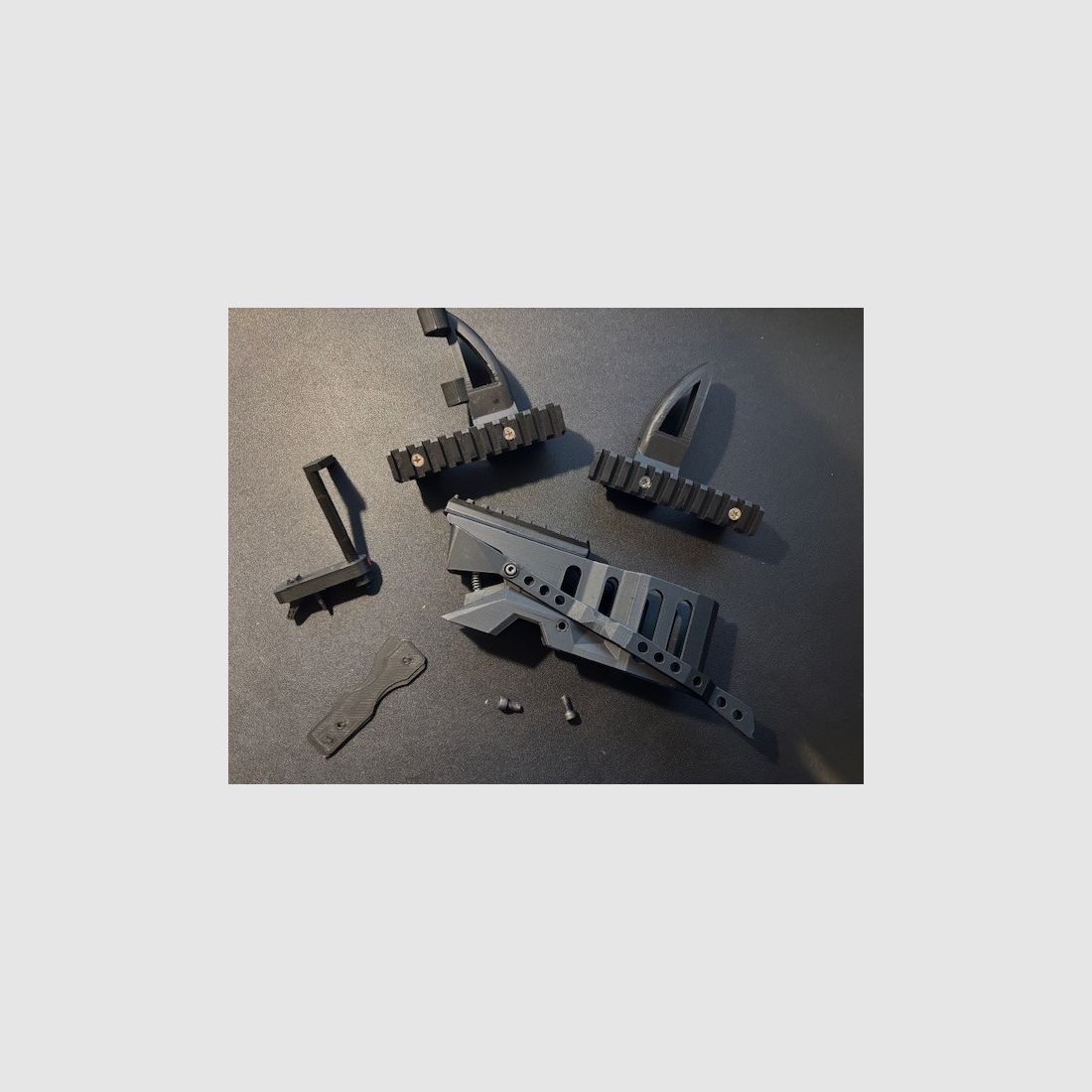 Cobra Adder | UPBOLT Magazin - 8 Schuss