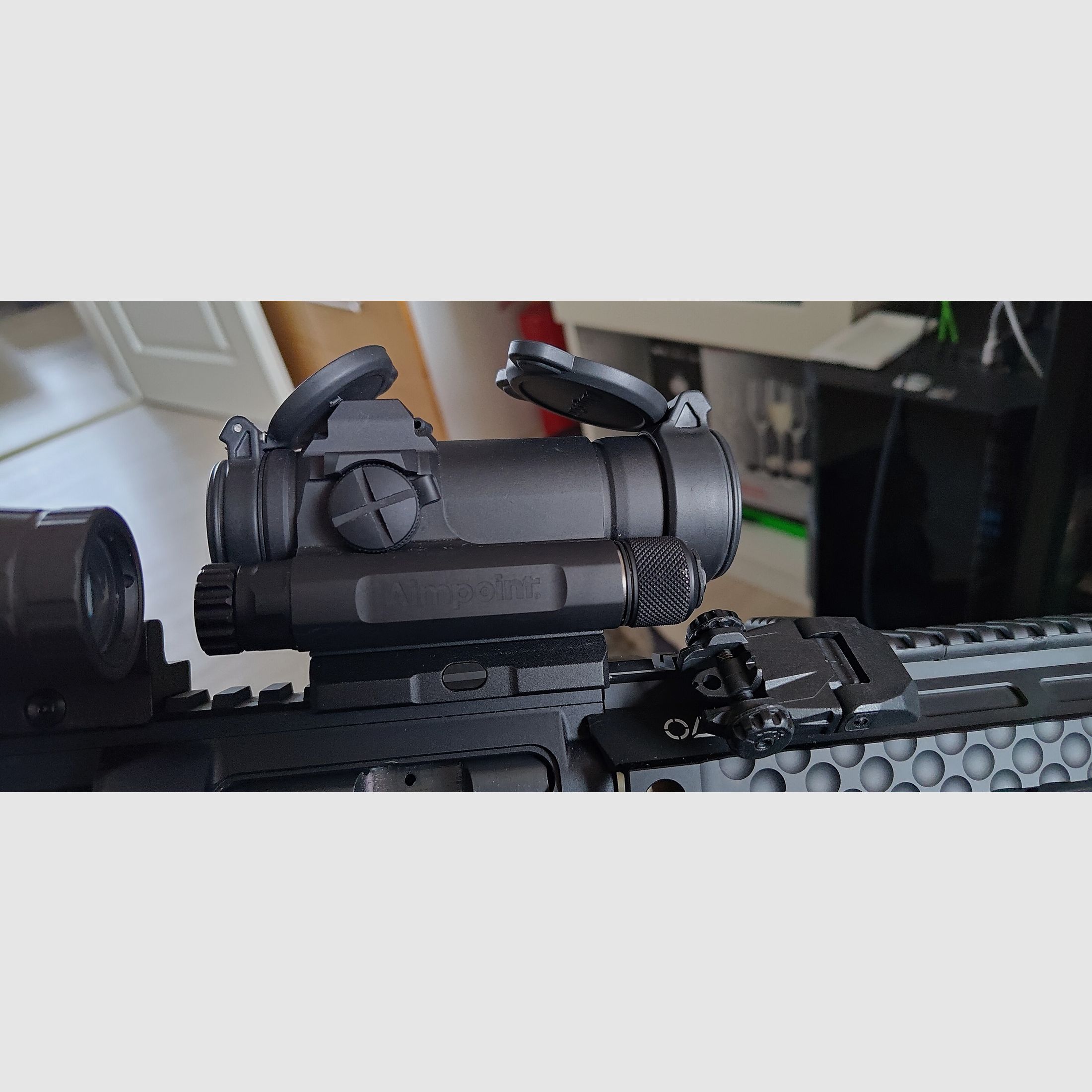<Aimpoint CompM4S