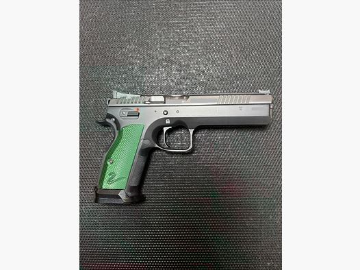 CZ 75 Tactical Sports II — Racing Green — Very good condition — 4 magazines + bag & spring set