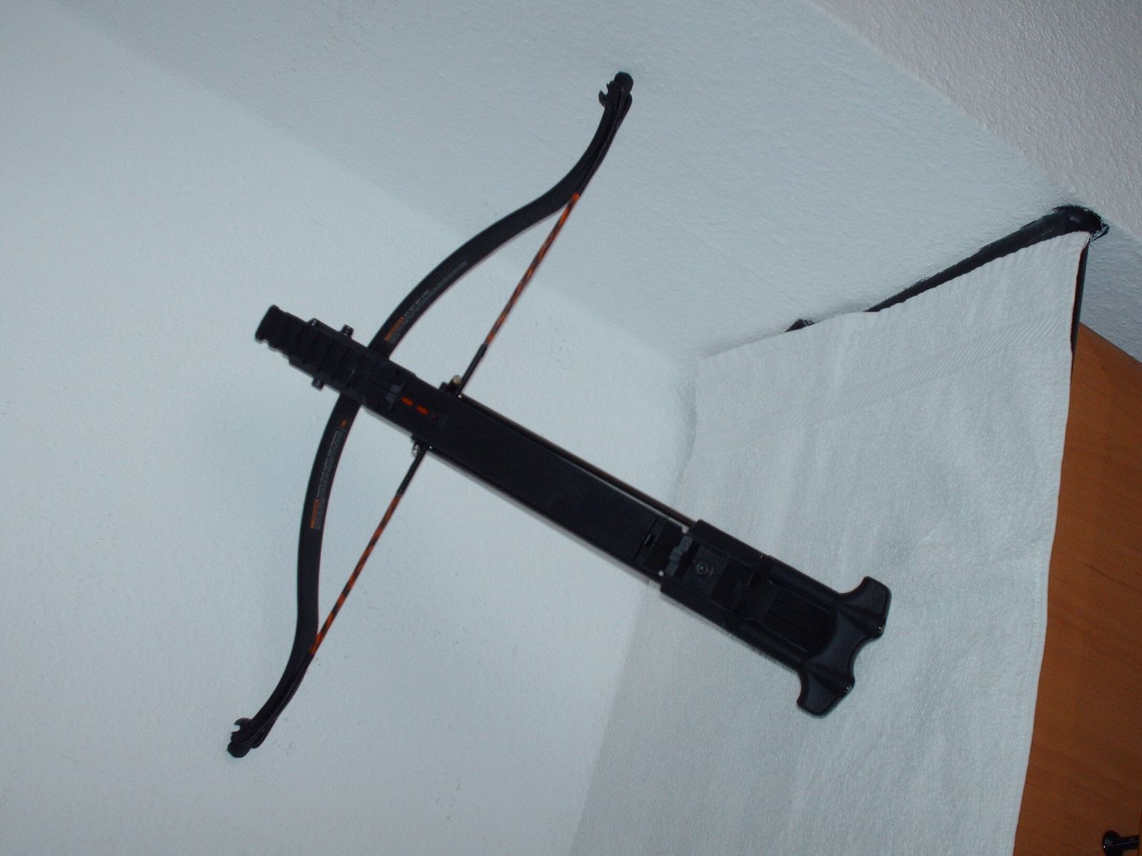 Steambow AR6-Stinger II Compact z 35 lbs łukiem z likwidacji gospodarstwa domowego