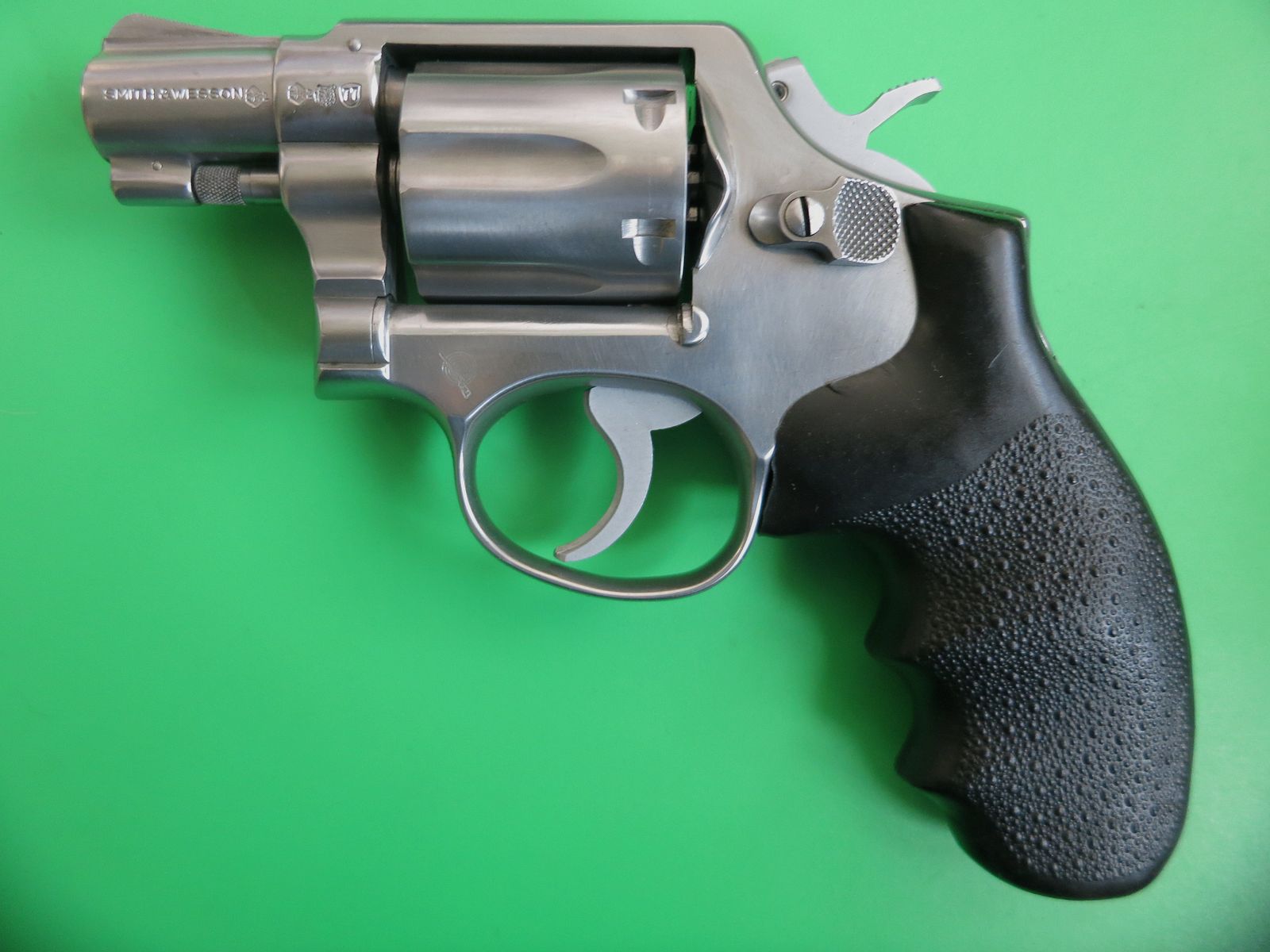 Smith&Wesson Mod. 64, .38 Special, 2" barrel, stainless, HOGUE-Monogrip, Fangschuß   #91