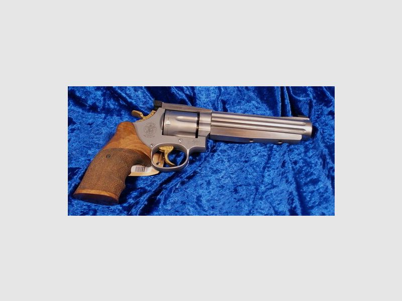 Smith & Wesson 686