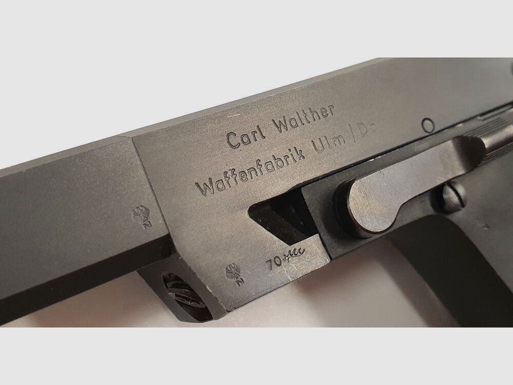 Carl Walther Waffenfabrik Ulm/Do. GSP mit Nill Griffschalen