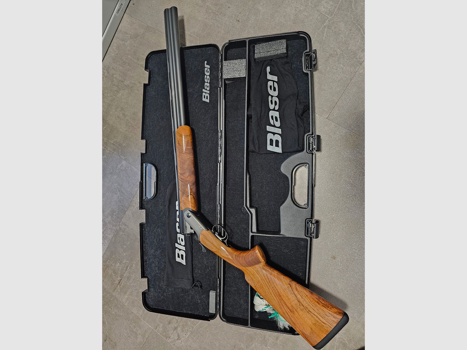 Blaser F16 Game 12/76  Holzklasse 4 TOP Neuwertig 