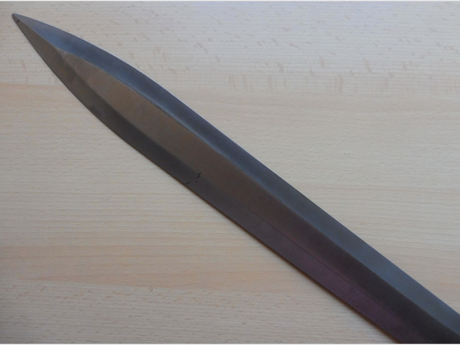 Spada dell'Oscurità" / "Sword of Darkness" replica? Artista fantasy Kit Rae Kilgorin / "La storia delle spade degli Antichi"?