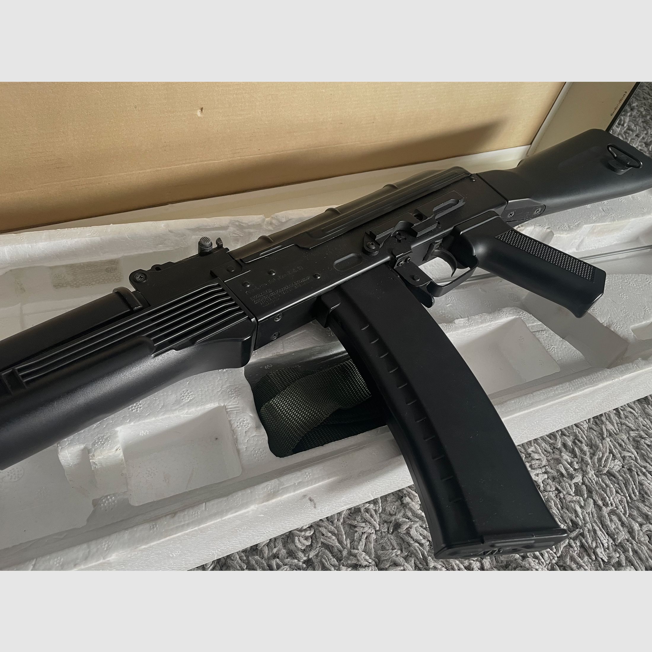 AK CM.031 by CYMA