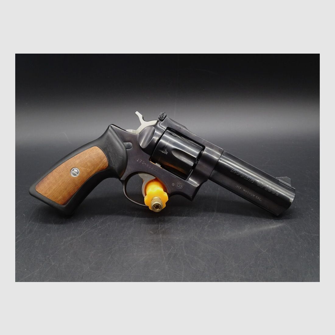 Ruger GP 100 4" caliber .357 Magnum GP100