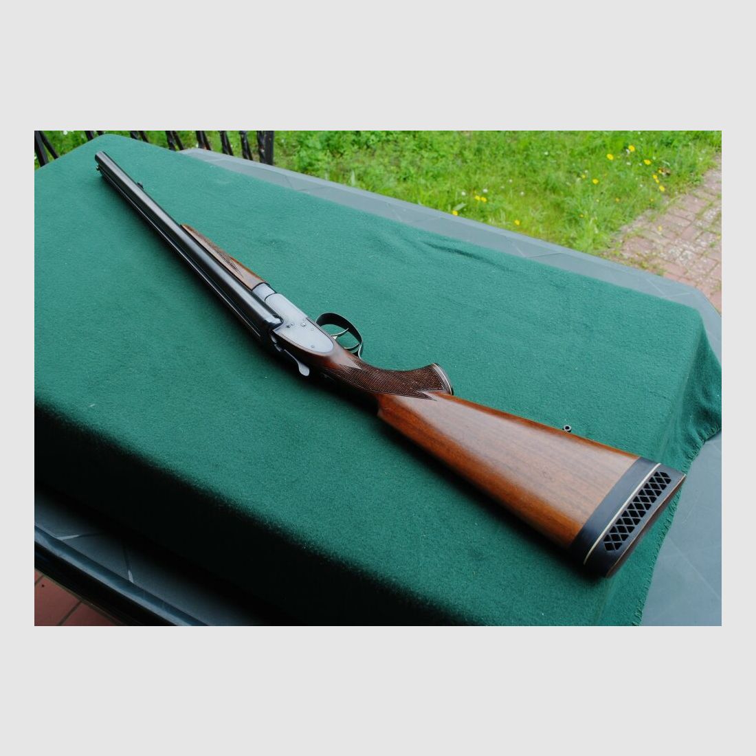 CAS escopeta de caza, auténticos cerrojos laterales, sin extractores, seguro manual.