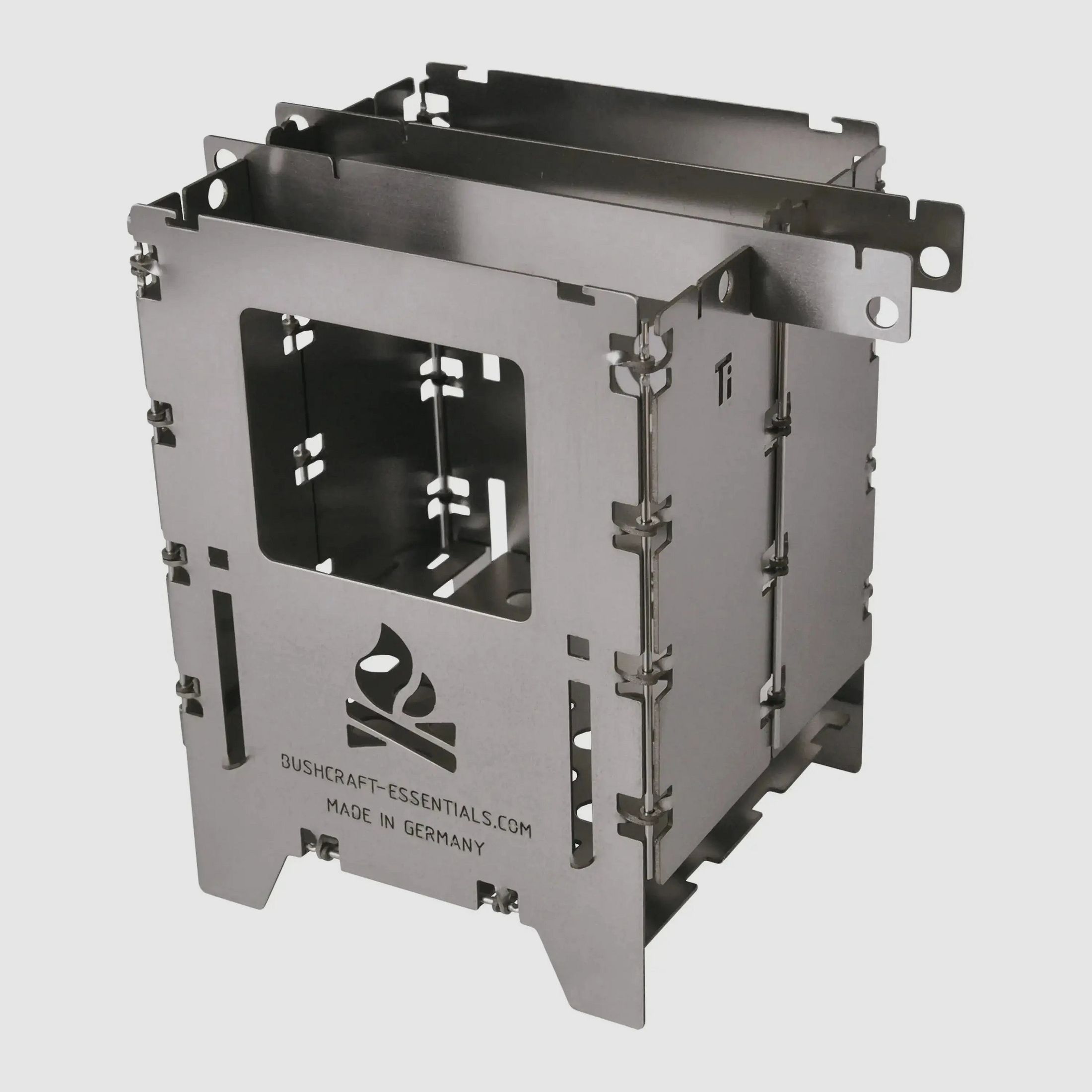 Bushcraft Essentials Bushbox LF Titan