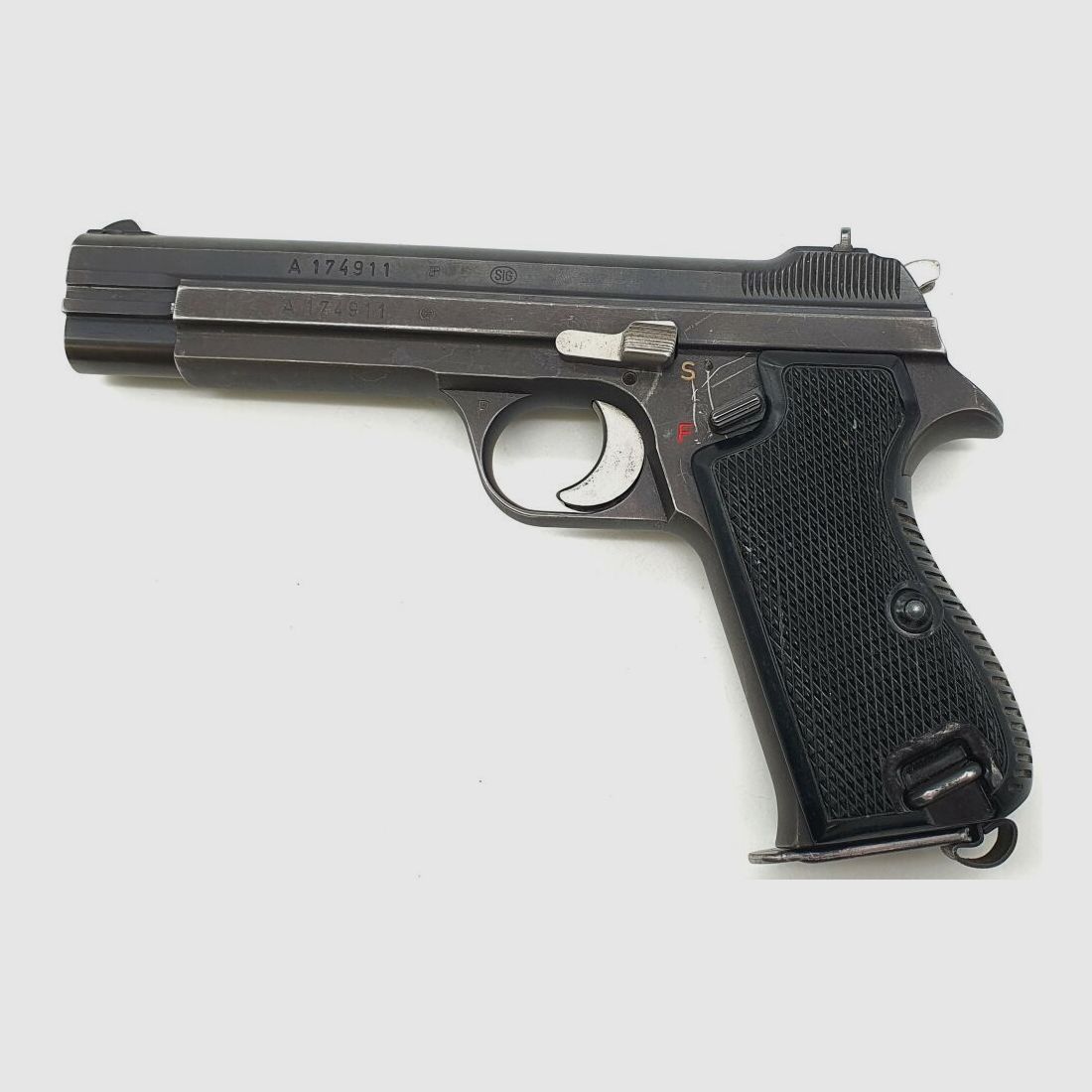 SIG	 Sport-/Matchpistole SIG P49/P210-2 im Kaliber 9x19 Komplett Nummerngleich!