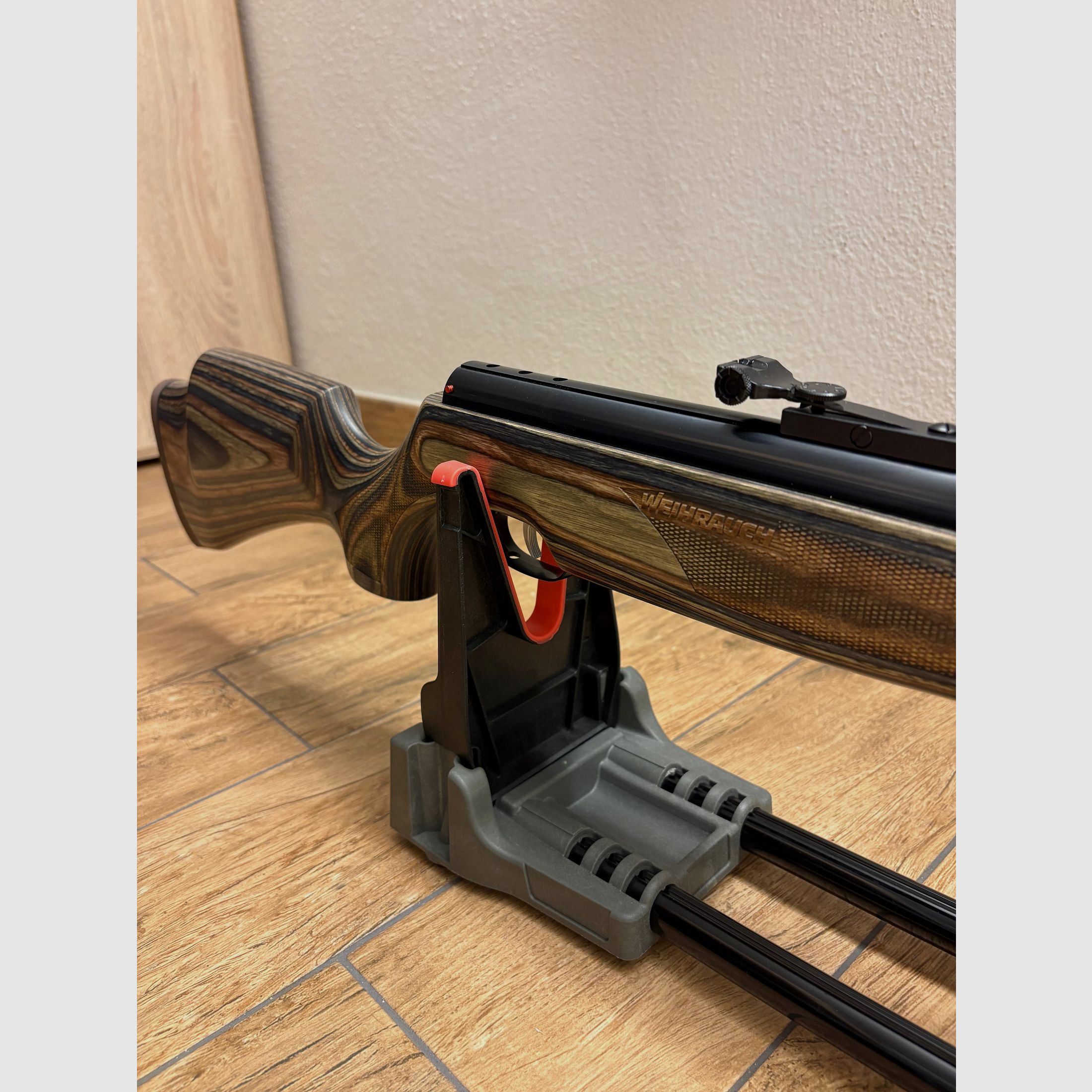 Weihrauch HW 77 Special Edition Schichtholzschaft braun grün schwarz Kaliber 4,5 mm paar mal benutzt Limitierte Auflage