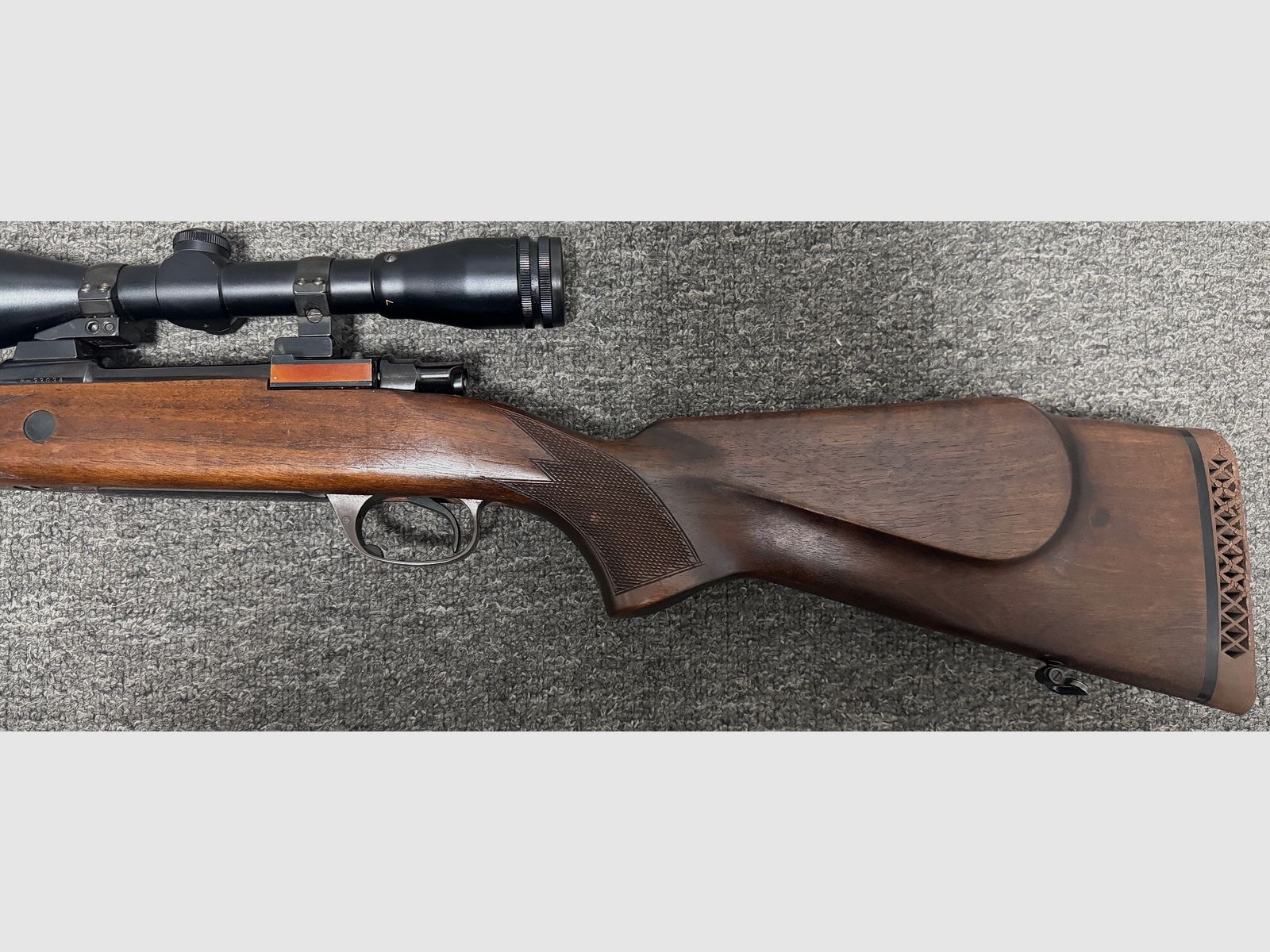 98er im Kaliber .270 Win mit ZF 2-7x40 RWS
