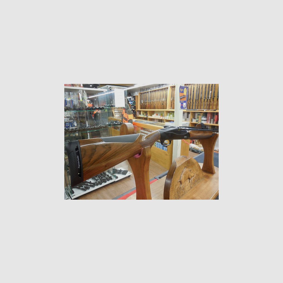 Benelli 828U Czarny 12x76, zdjęcie 2 z 5