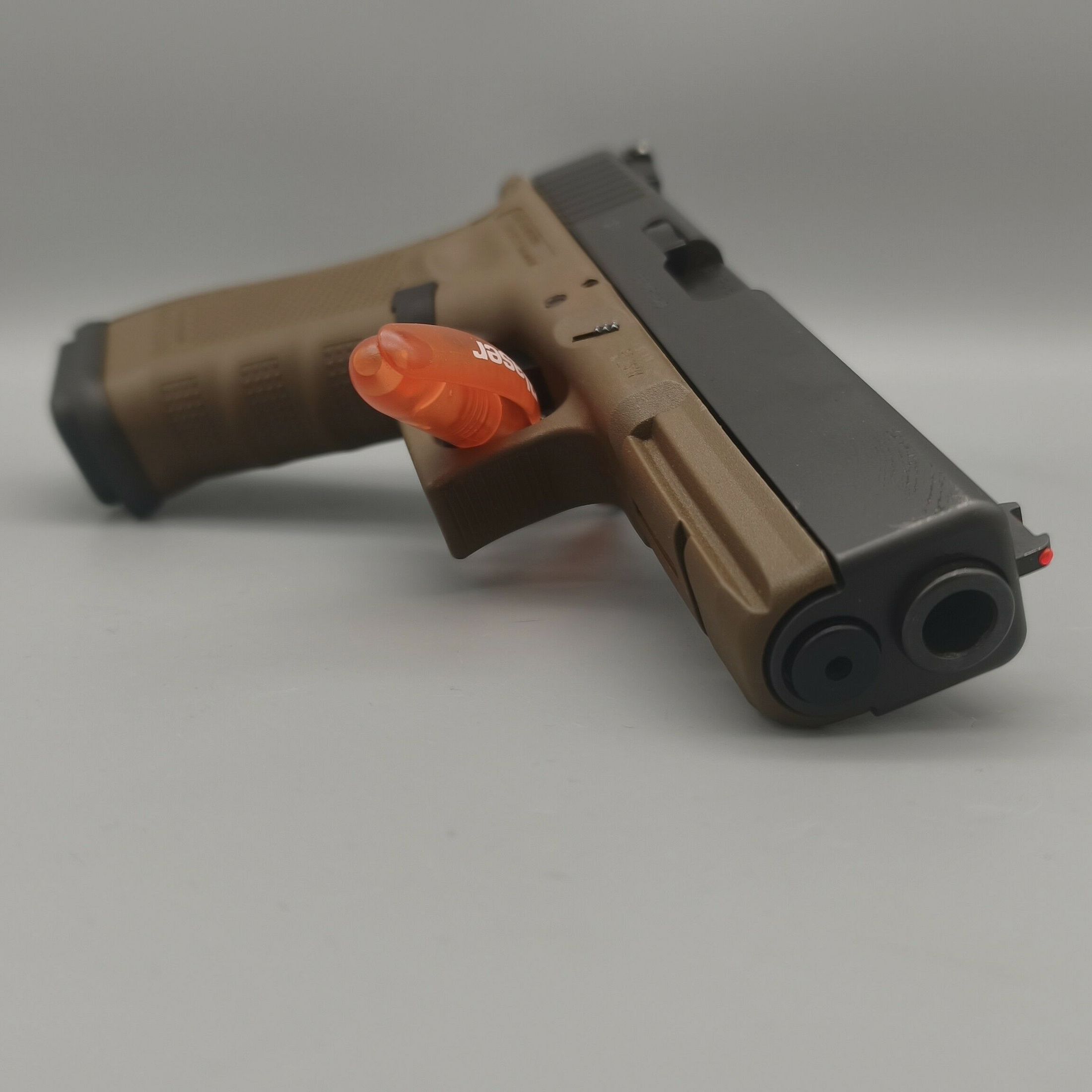 Glock 17 Gen4 Model Specjalny FDE również jako system wymienny! 9mm Luger