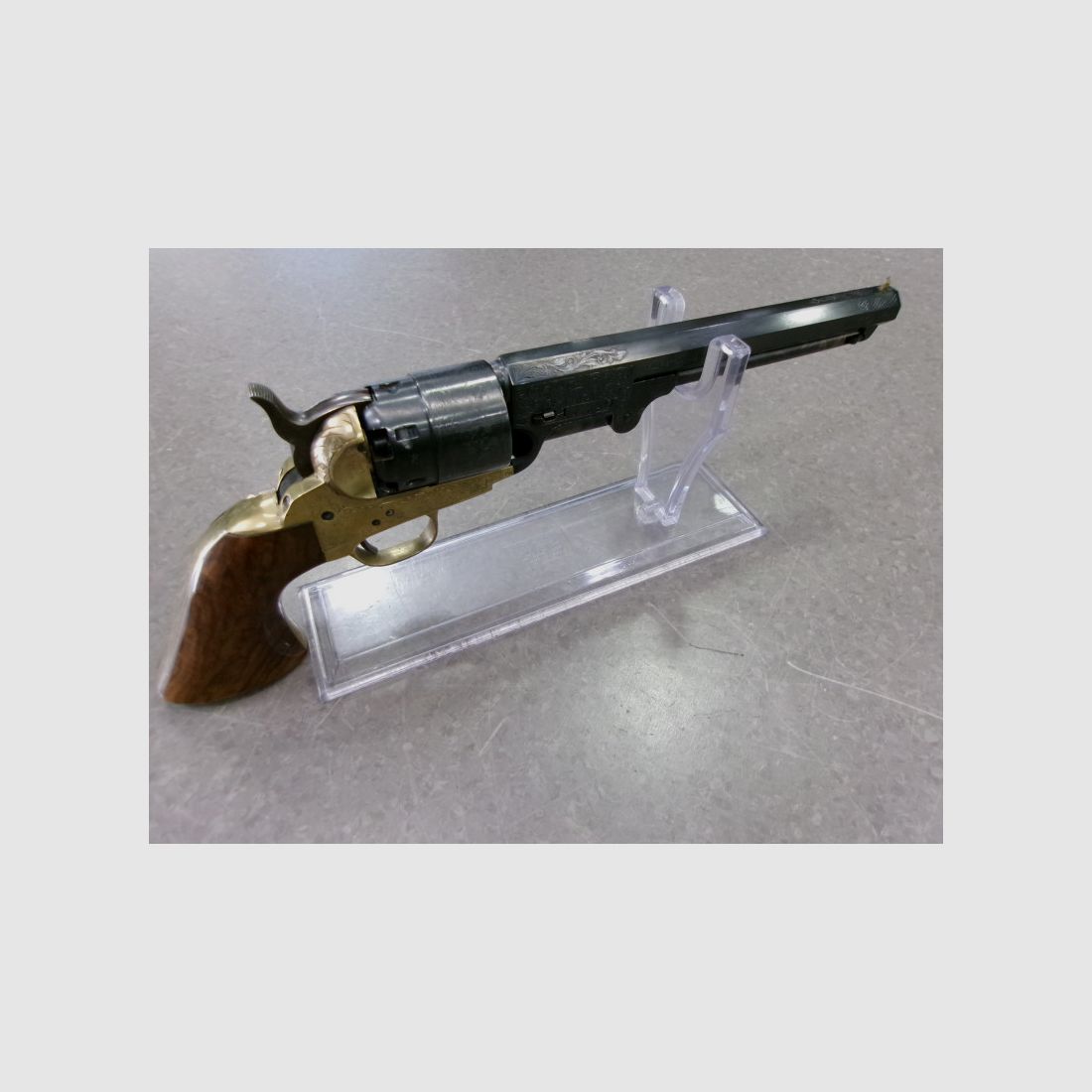 PIETTA 1851 NAVY kal. .44 używany, zdjęcie 4 z 8