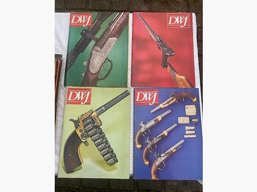 31 starych zeszytów Deutsches Waffen Journal od 6/1973 do 8/1979
