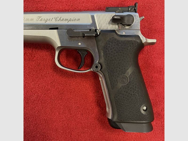 Smith & Wesson Target Champion- Kal. 9mm Luger - gebraucht