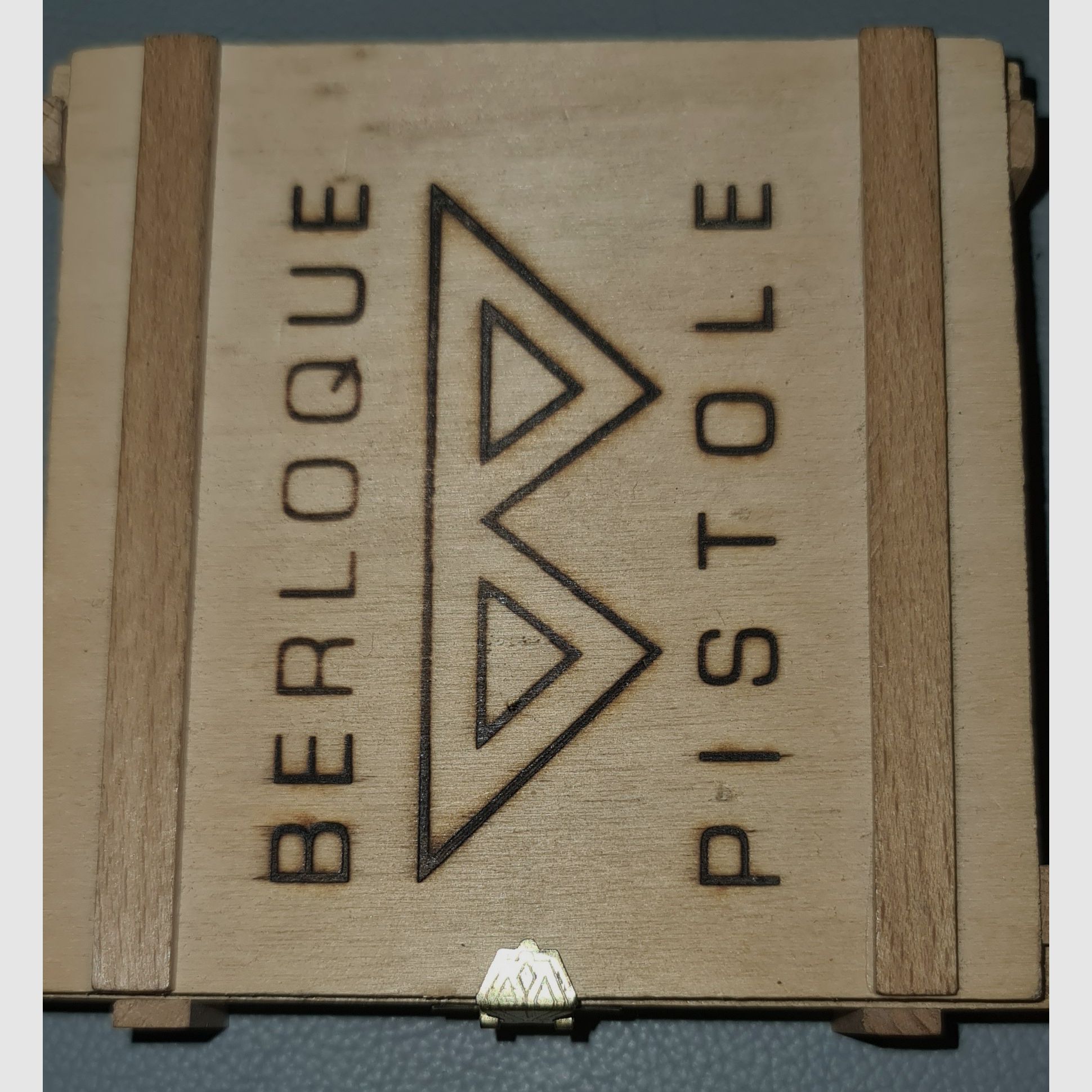 BERLOQUE KLEINSTE PISTOLE DER WELT / cal. 2mm / PTB 222 / SCHRECKSCHUSS PLATZ PISTOLE SILVESTER PYRO SAMMLER wenig ZUBEHÖR 