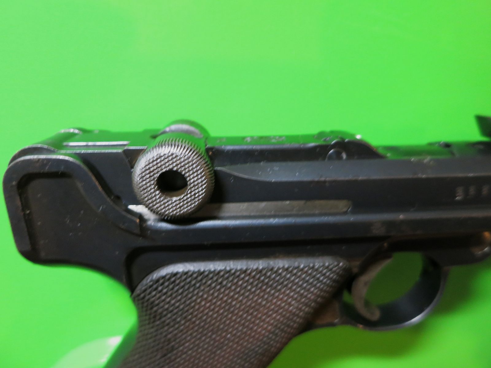 Deutsche Waffen- und Munitionsfabriken (DWM) 1915 , lange Pistole 08 P08, Ari P08 (Artillerie), 9 mm Luger     #61-