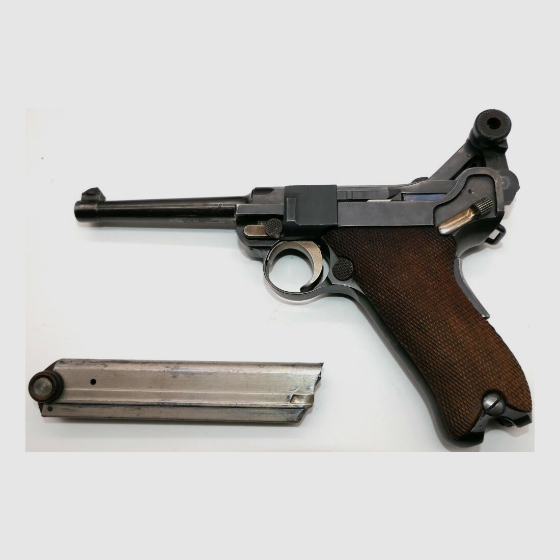 Usine d'armement de Berne Pistolet d'ordonnance suisse Mod.1906/29 au calibre 7,65mm