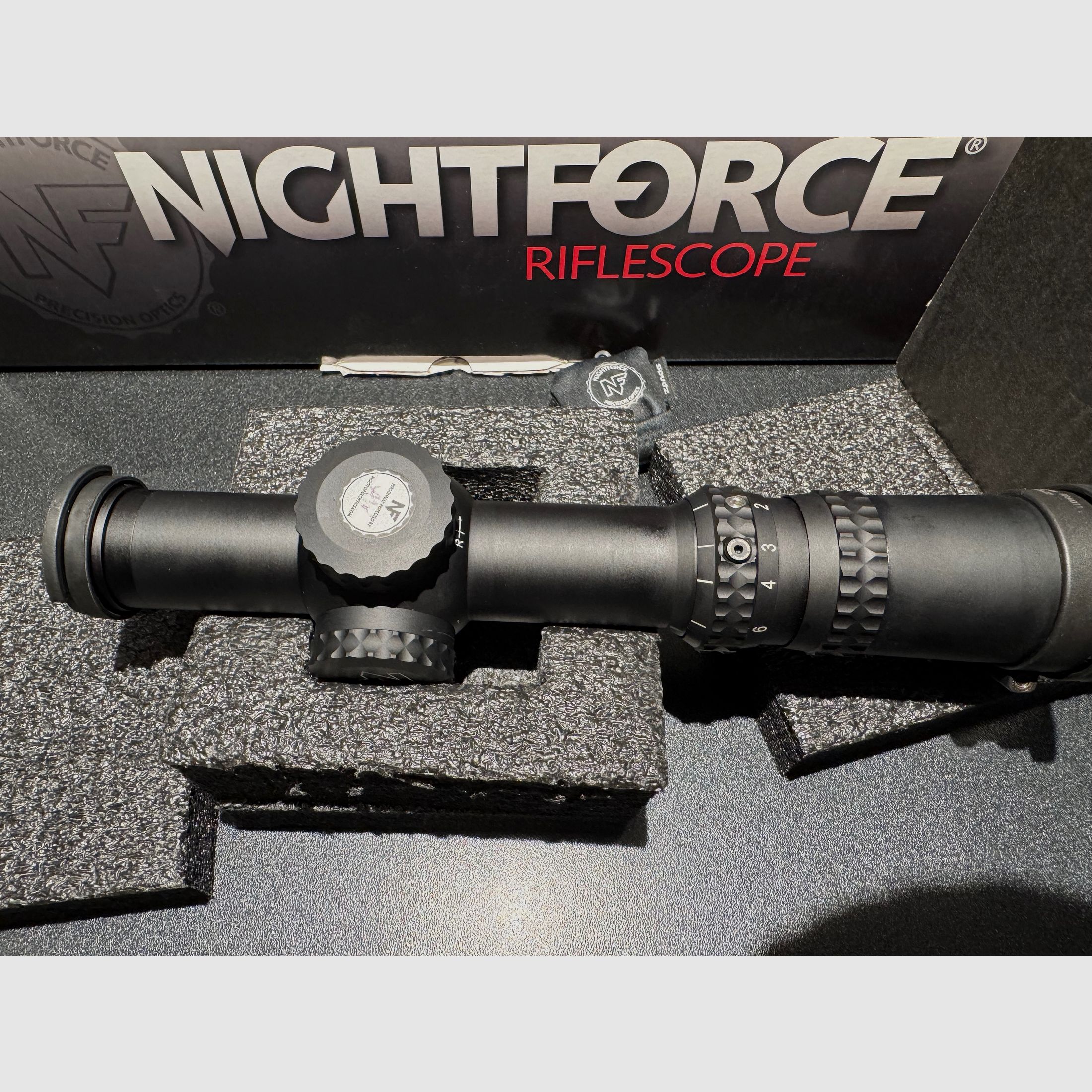 SOCOM Spezialeinheit. DAS Zielfernrohr überhaupt!  Nightforce ATACR 1-8x24 F1 MR NVD PTL FC-DMX zu verkaufen