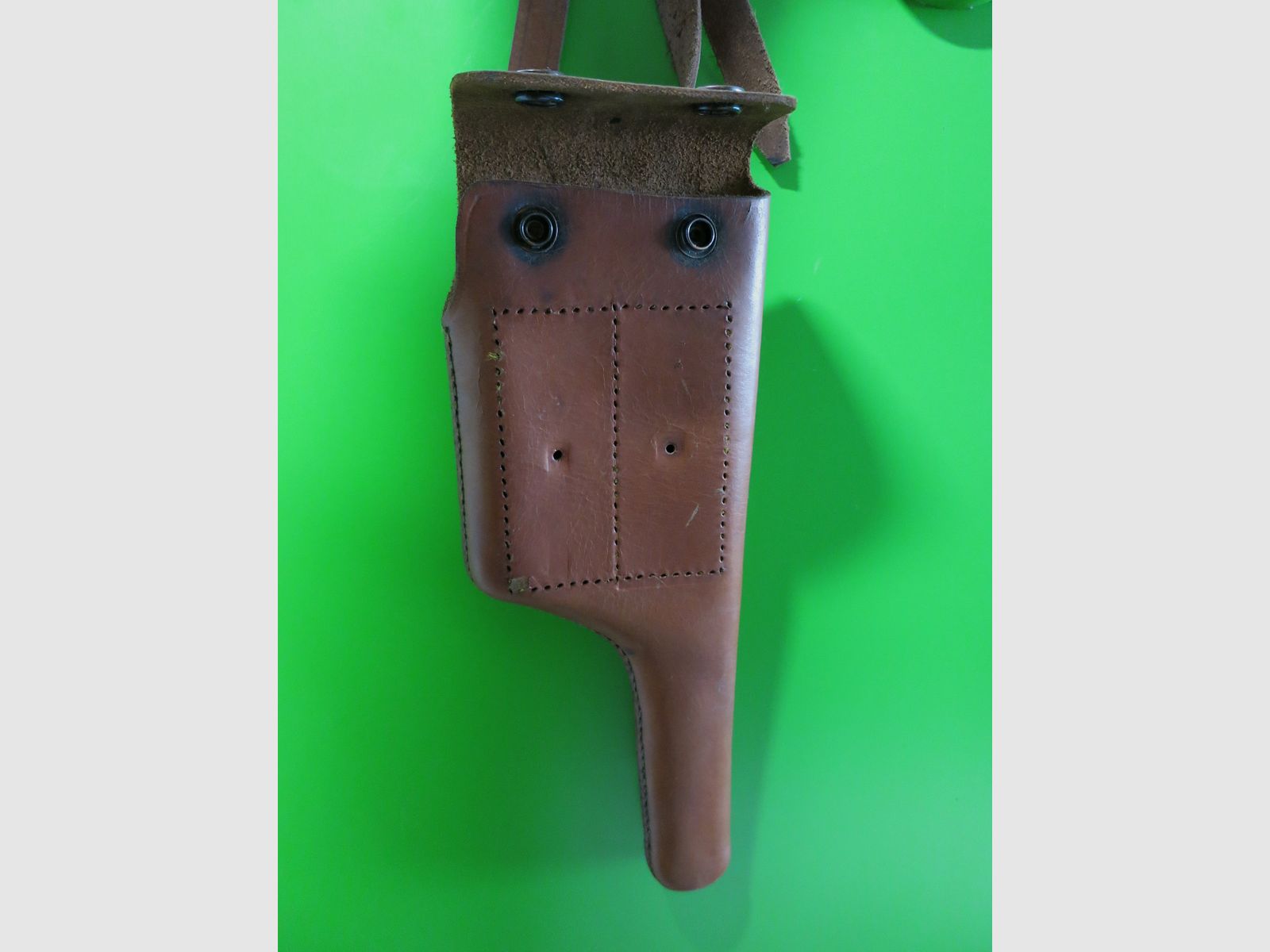 Mauser C96 + M712, Broomhandle, Schulterholster mit Riemen