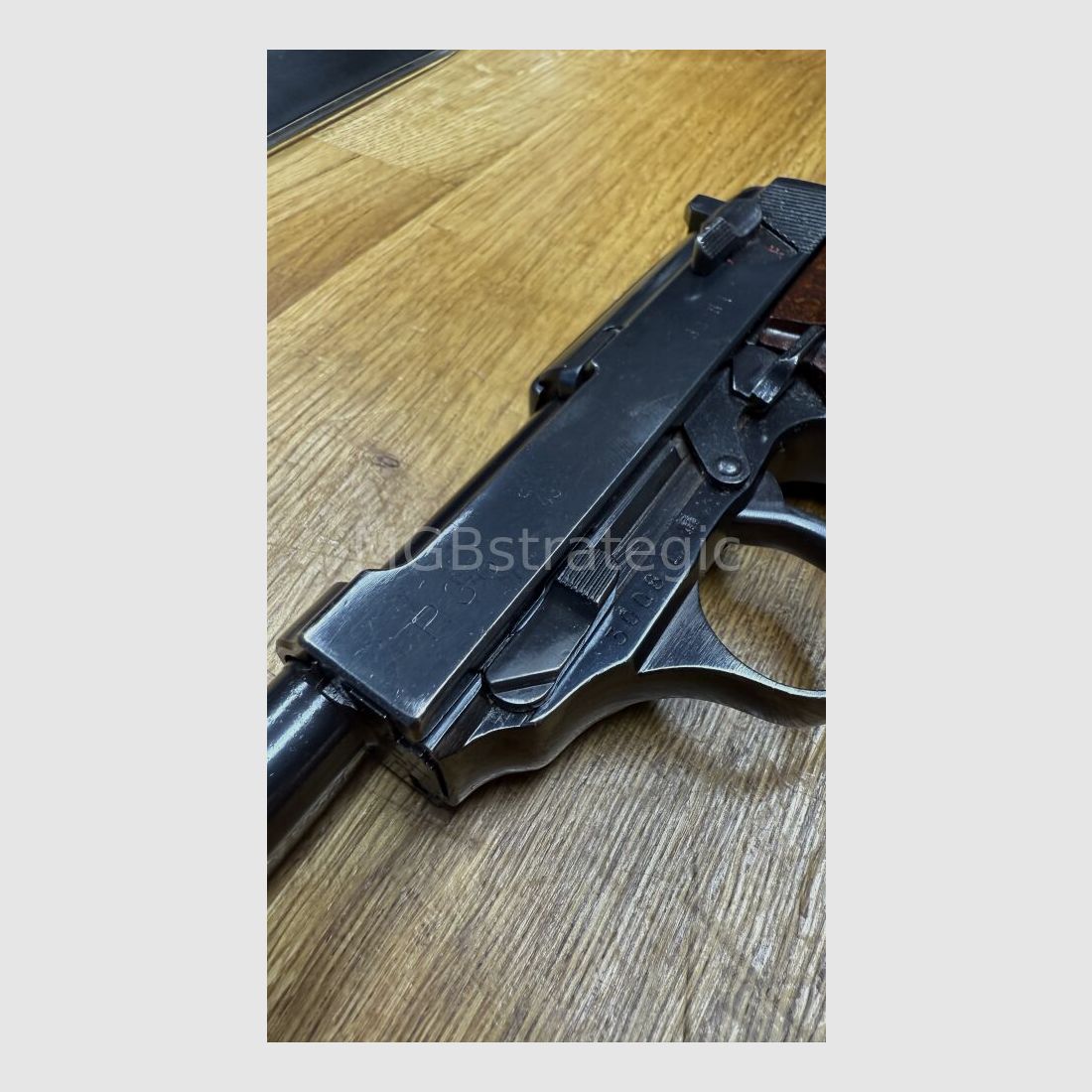 P 38 ac 43 - semi-automatic pistol 9mm Luger - Wehrmacht matching number - WaA acceptance / P38