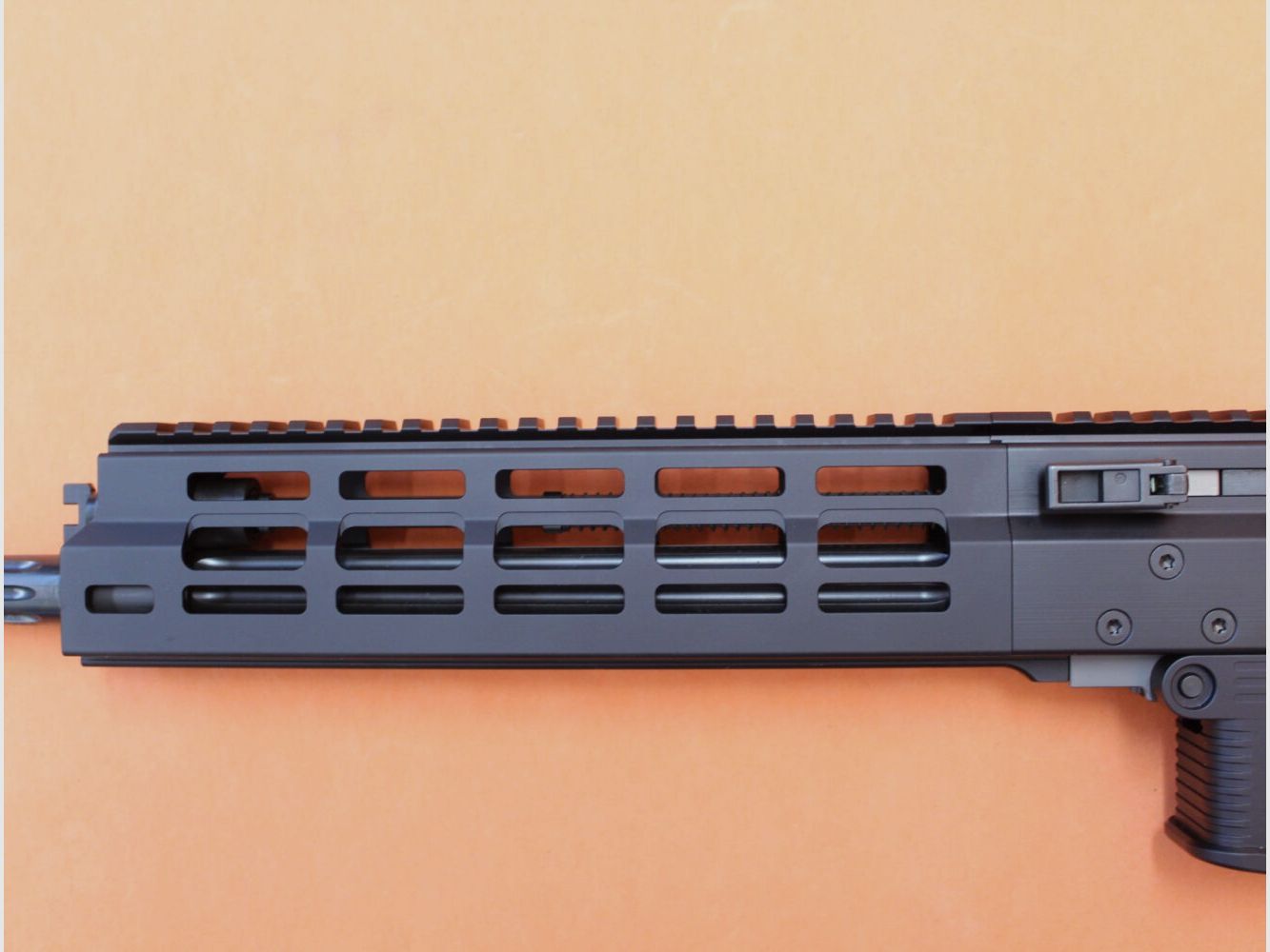 B&T AG Ha.Büchse .308Win B&T AG APC308 PRO DMR canna da 480mm con MFD 5/8-24/ calcio pieghevole/ caricatore di riserva