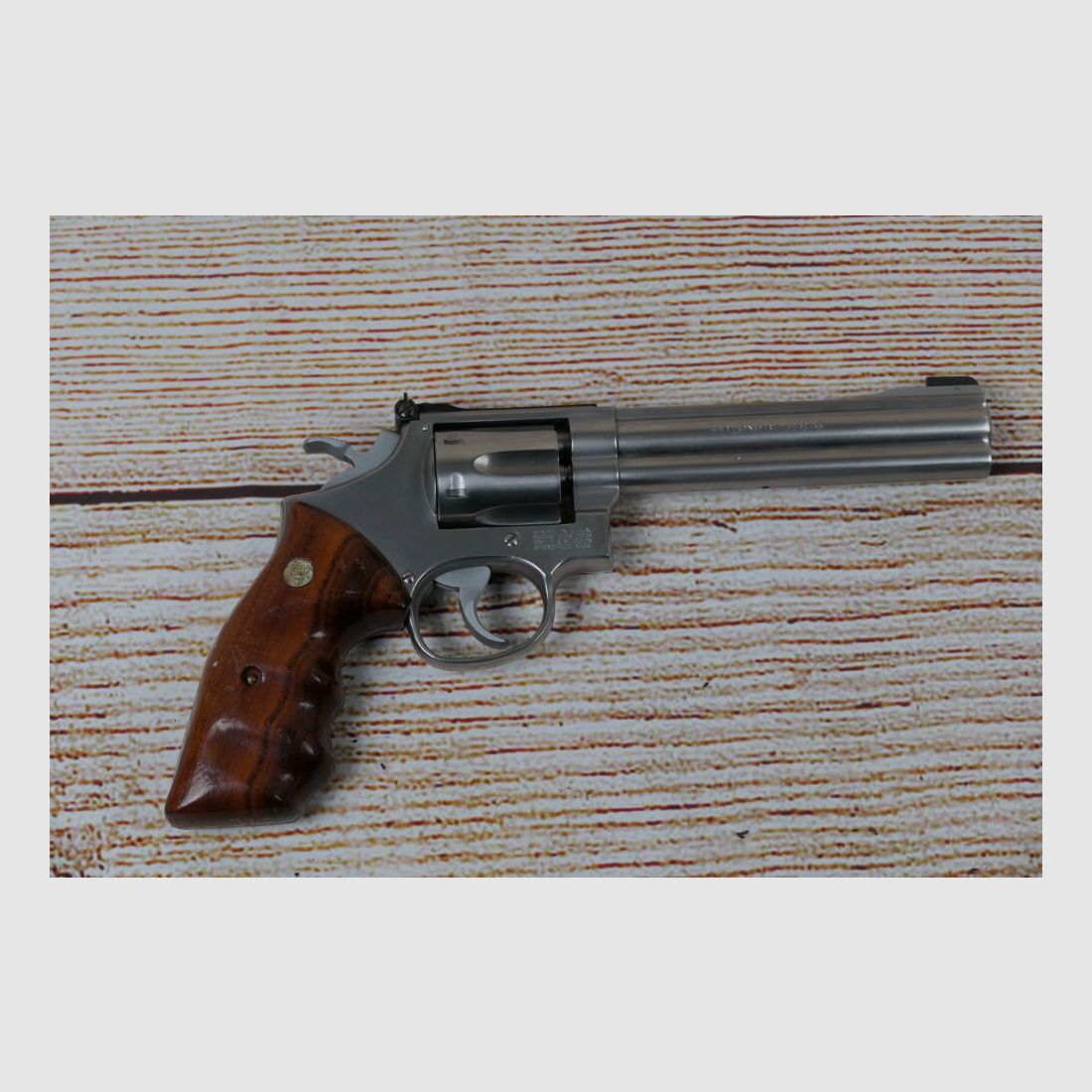 Smith & Wesson 617