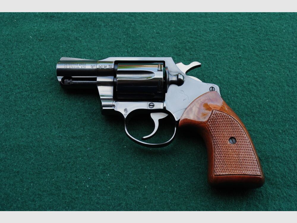 Colt Detective, 2 " Lauflänge, Original Colt Griffschalen