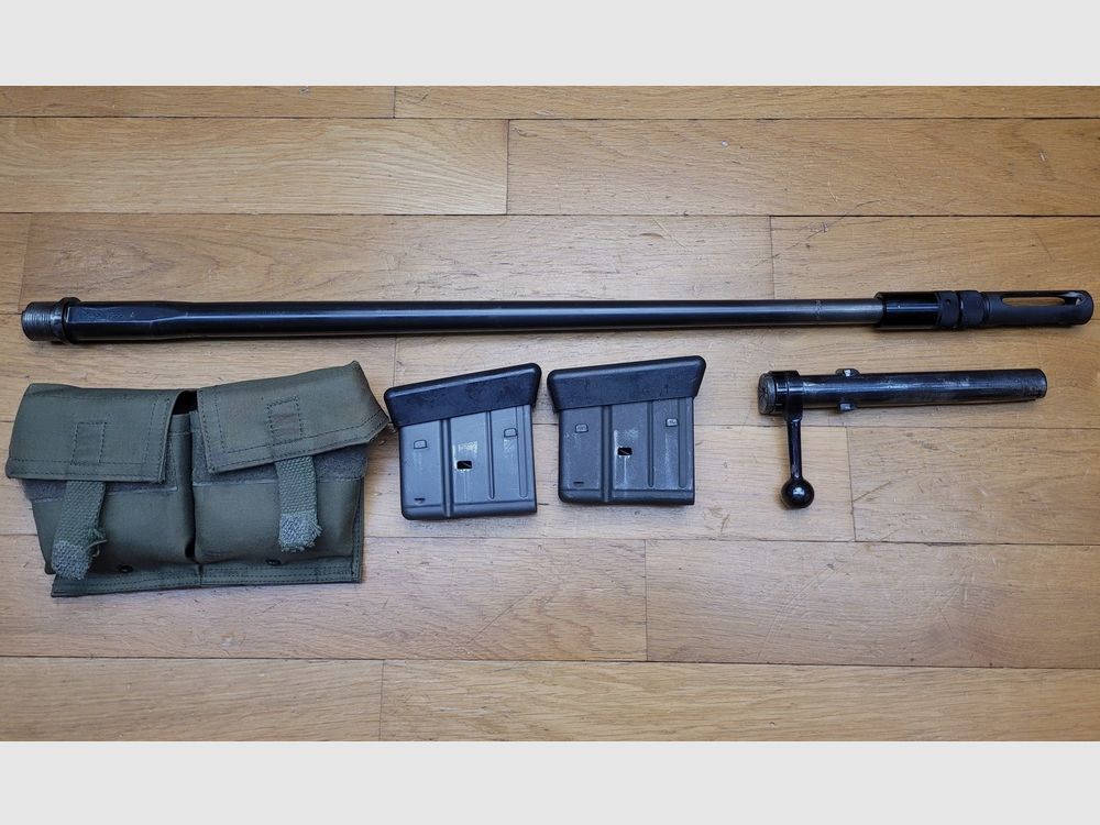 Sehr seltene „Conversion“ – Set Lauf + Verschluss + Mündungsbremse für Scharfschützengewehr FR-F1 / FR-F2 im Kaliber 7,62×51 NATO oder 308 Winchester – Sehr seltenes Set, um einen FR-F1 Dupuy oder einen FR-F2 umzuarbeiten, wie zur Zeit von Sarajevo oder Barkhane! – Plus ein originaler FR-F1 Magazin geschenkt – Außergewöhnliche Gelegenheit auf dem Markt und in TBE + !, Bild 2 von 14