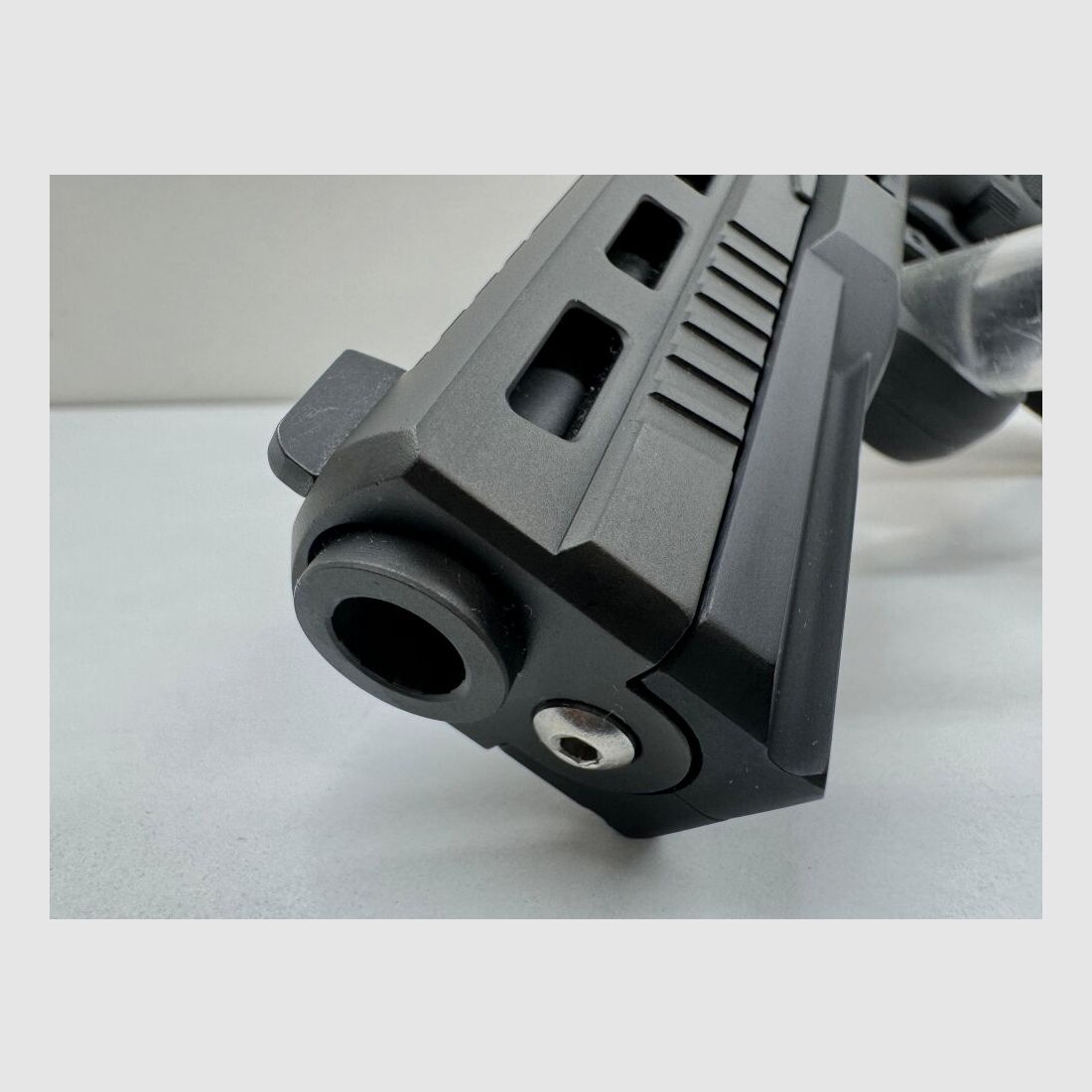 Armscor STK100 -Wapens Friedrichs