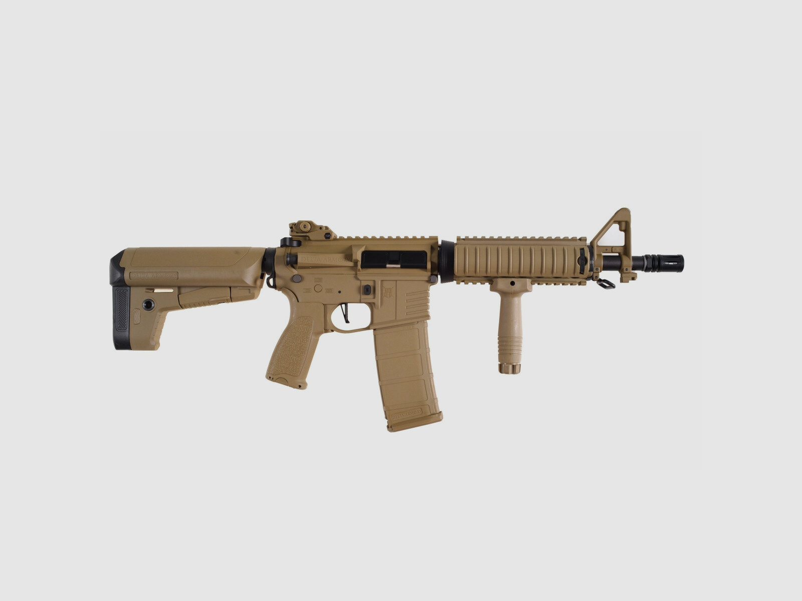 AR15 CQB-R CHARLIE TAN S-AEG Rifle Airsoft Libre a partir de 18 Años | Delta Armory