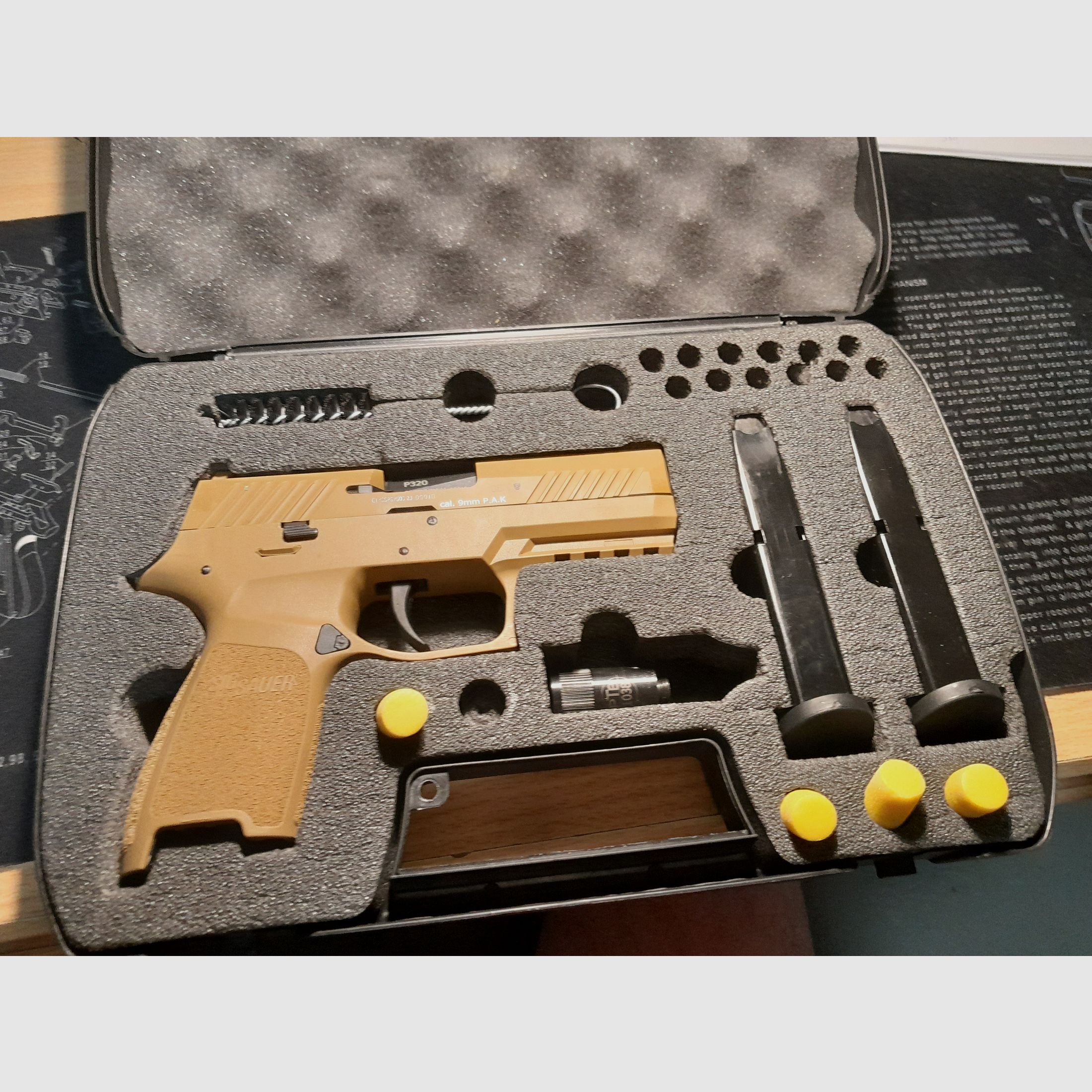 Sig Sauer P320 9mm pak