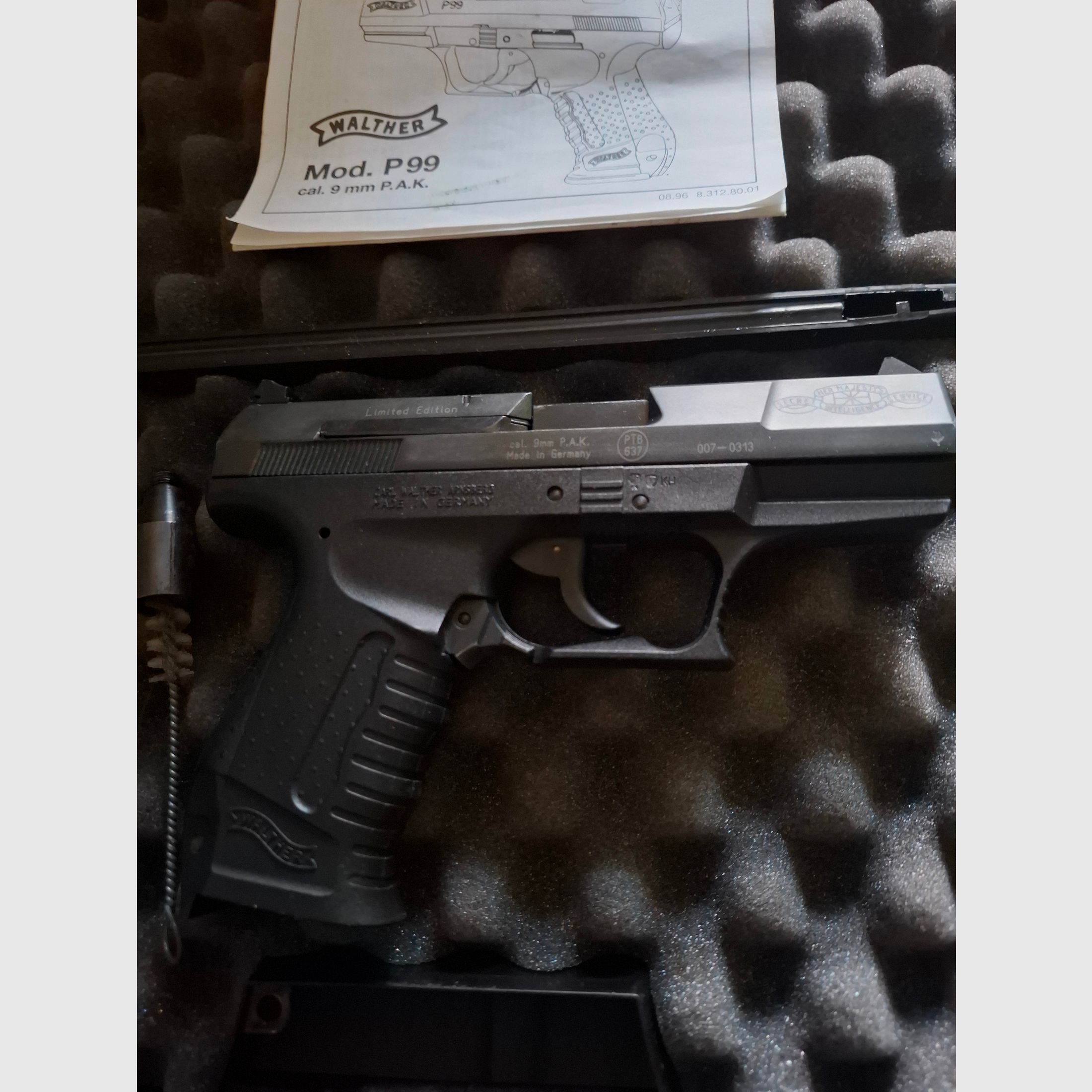 Walther P99 PTB 637 9mm P.A.K. plus pepper cartridges