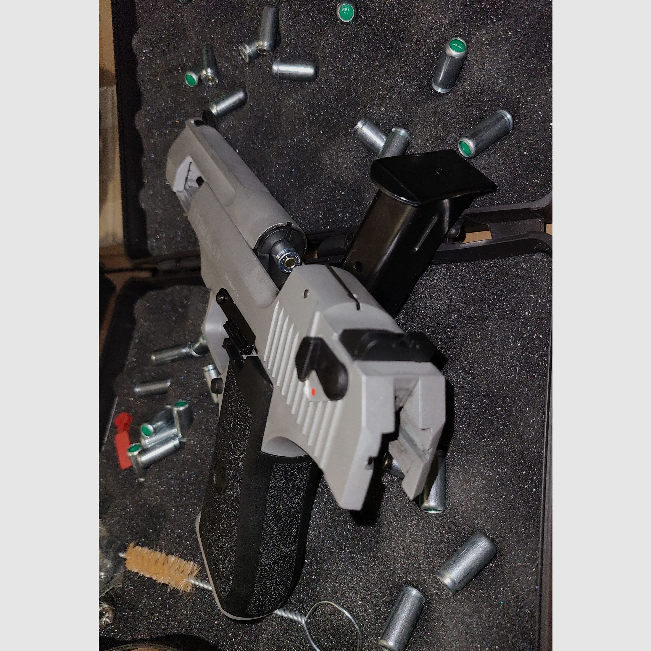 RETAY BIG FIFTY / VERCHROMT SILBER / mit Zubehör 3 MAGAZINE / mit OVP / cal. 9mm P.A.K. / PTB 1074 / SCHRECKSCHUSS GAS PISTOLE / SILVESTER / SELBSTVERTEIDIGUNG / NEUWERTIG