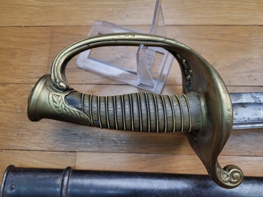 Guter Offiziersäbel der Infanterie mle 1855 – Kaiserliche Manufaktur Châtellerault aus Mai 1855 – Filigran – Horngriff – Scheide – sehr guter Zustand, Bild 11 von 16