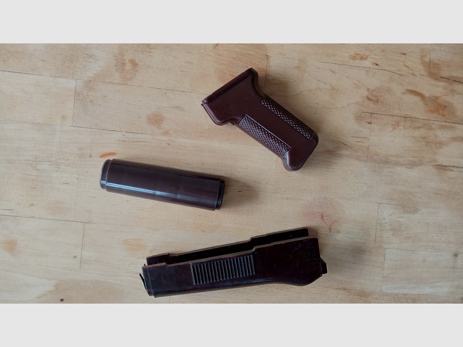 Set di protezione anteriore AKMS MPi dell'Est Germania per AKMS & AK74 DDR NVA in bakelite e plastica // montaggio indiretto anche per NEDI SDM Type 56 possibile, immagine 20 di 20