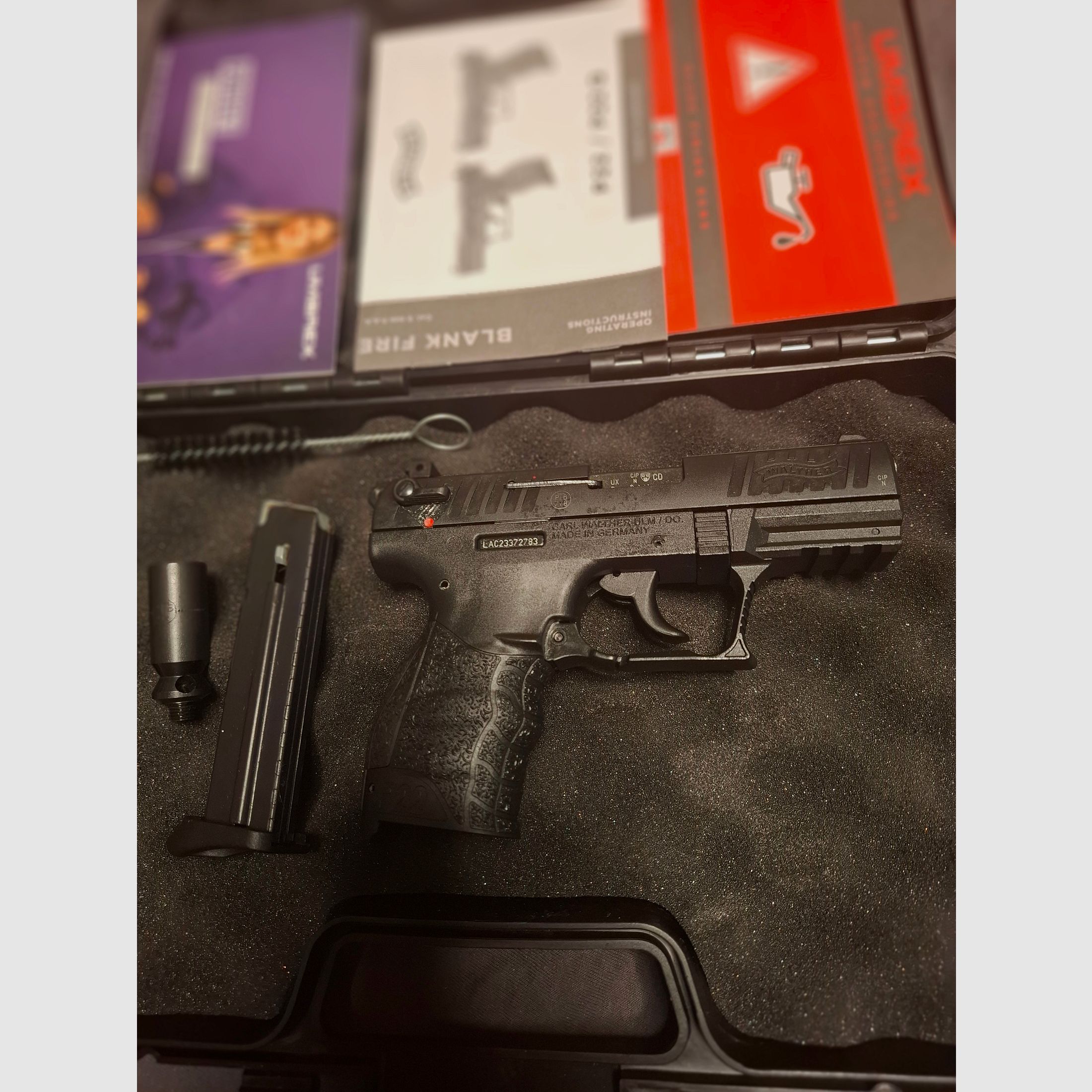 Walther P22 Q 9mm P.A.K. "NEW