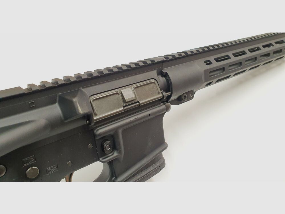 Rifle semiautomático Savage SAVAGE MSR15 RECON 2.0 cañón 16,75" / 426mm .223 Rem cargador de 10 disparos