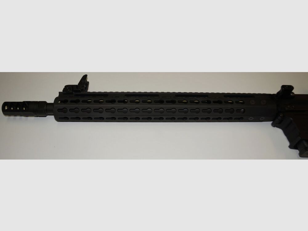 Schwaben Arms GmbH/GWMH Selbstladebüchse GWMH SPC-HUNTER A4 17" (SWISS PISTOL CARBINE) BLACK Kal.9x19 AR15 Glock Magazin